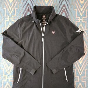 Travis Mathew Black Rain Resistant Golf Jacket‎